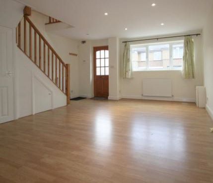 18A Lewis Gardens, Finchley, London, N2 9AN