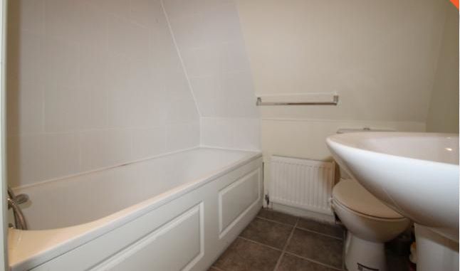 18A Lewis Gardens, Finchley, London, N2 9AN