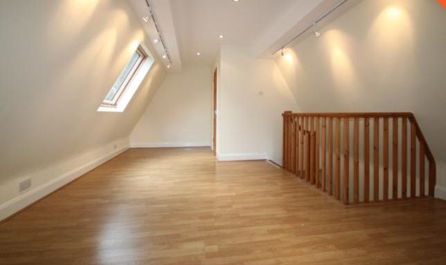 18A Lewis Gardens, Finchley, London, N2 9AN