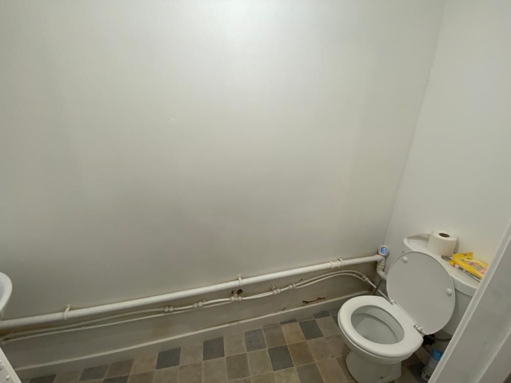 Ground Floor Retail Unit, 5-7 Low Street, Sutton in Ashfield, Nottinghamshire, NG17 1DH