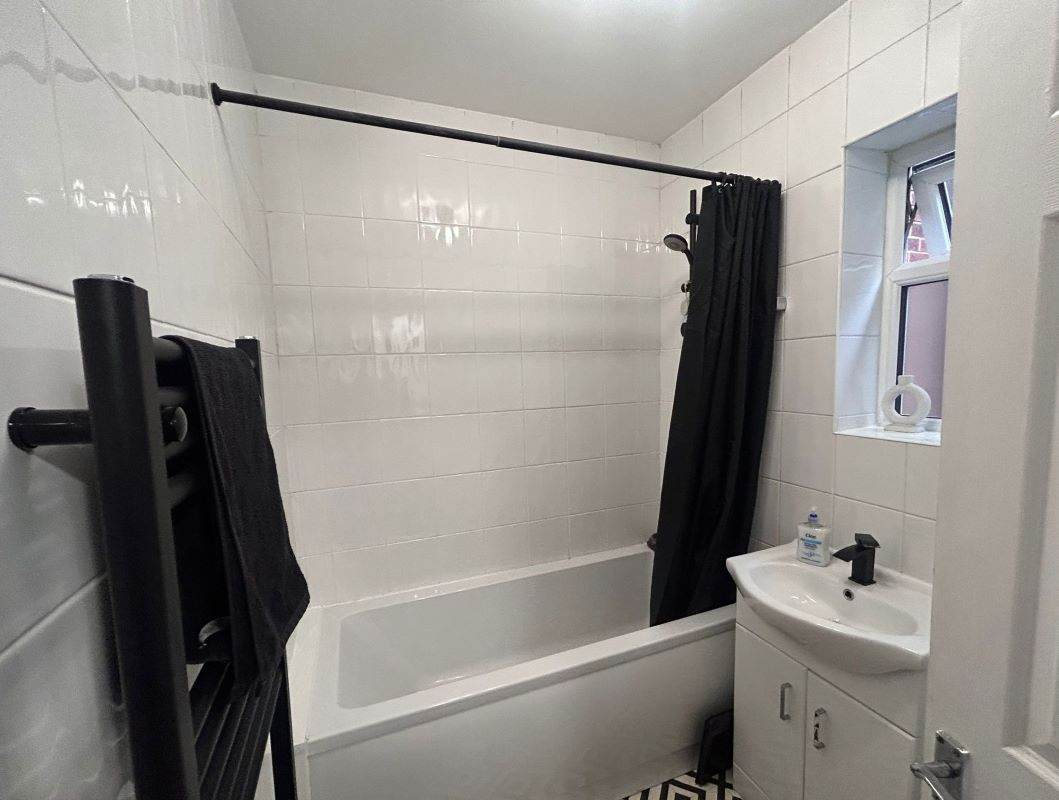 30 Belvoir Lodge, Carlton, Nottingham, NG4 1DU