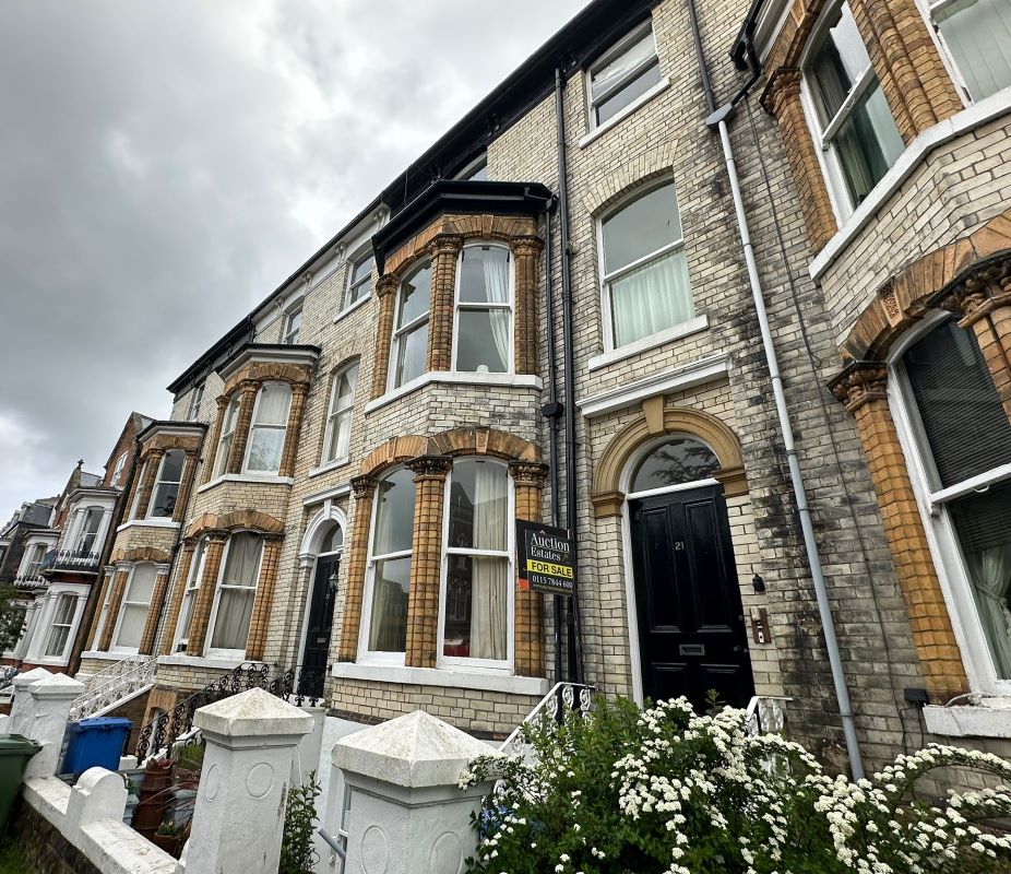 Top Floor Flat, 21 Esplanade Gardens, Scarborough, North Yorkshire, YO11 2AP