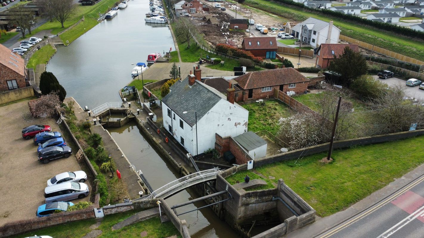 Lock House, Lock Row, Torksey, Lincoln, LN1 2EH