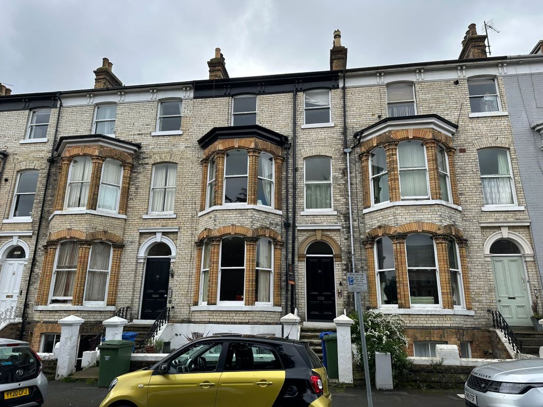 Top Floor Flat, 21 Esplanade Gardens, Scarborough, North Yorkshire, YO11 2AP