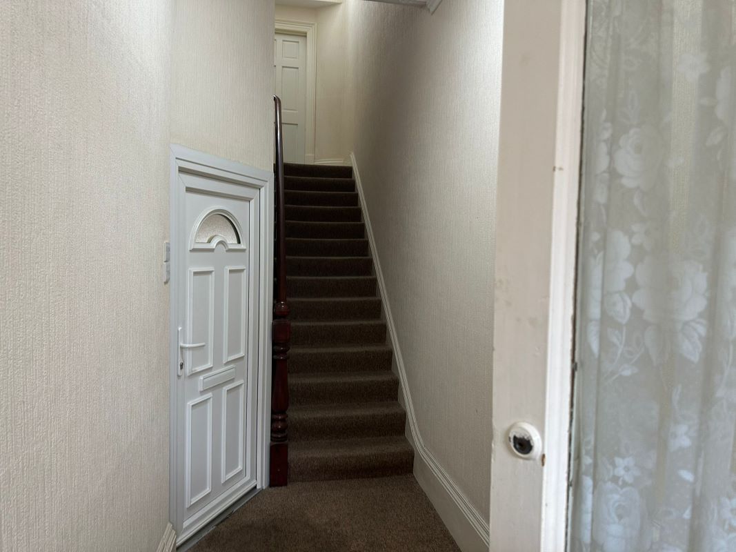 Top Floor Flat, 21 Esplanade Gardens, Scarborough, North Yorkshire, YO11 2AP