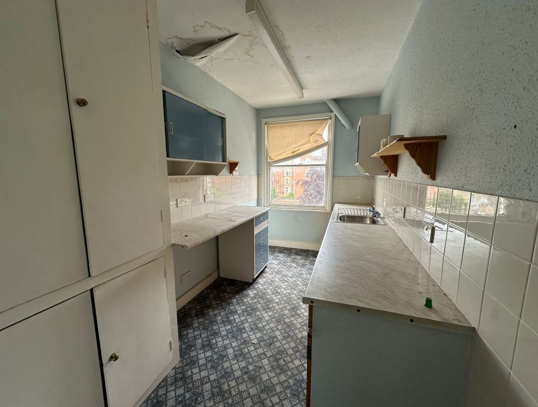 Top Floor Flat, 21 Esplanade Gardens, Scarborough, North Yorkshire, YO11 2AP