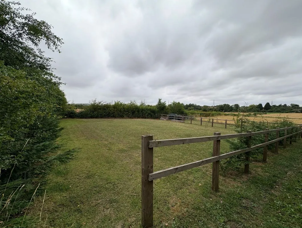 Paddock land off Main Street, Weston, Newark, Nottinghamshire, NG23 6ST
