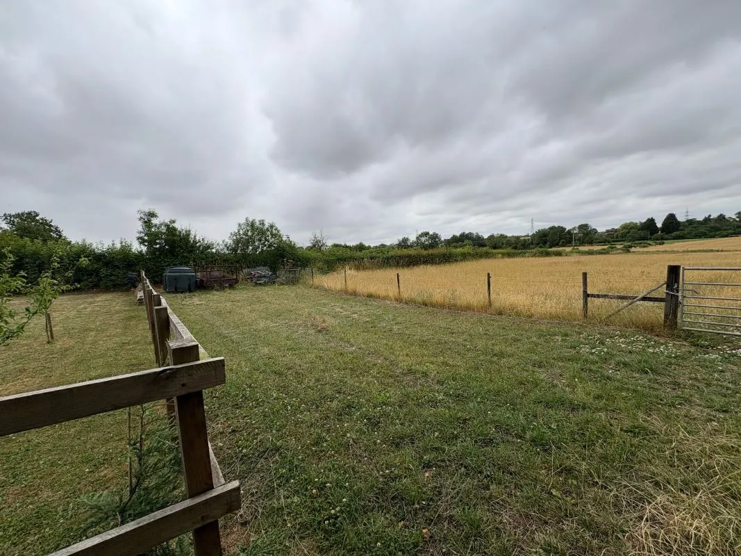 Paddock land off Main Street, Weston, Newark, Nottinghamshire, NG23 6ST