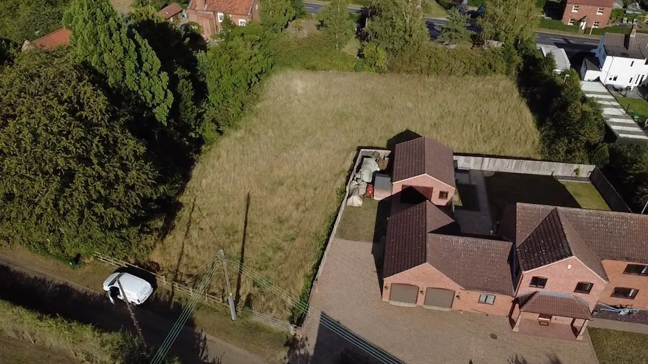0.55 acre paddock, low road, Besthorpe, Newark, Nottinghamshire, NG23 7HJ