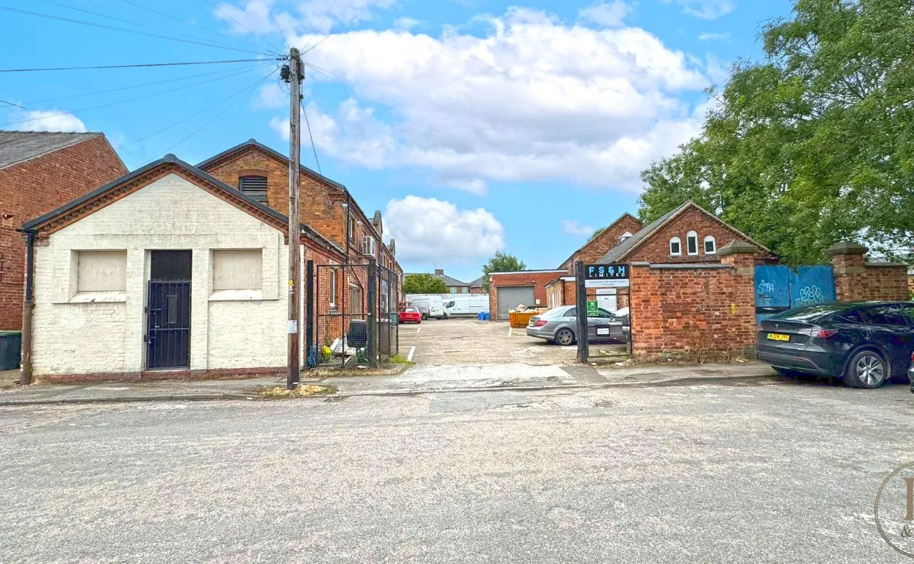 Brookside Industrial Units, Northwood Street, Stapleford, Nottinghamshire, NG9 8HQ