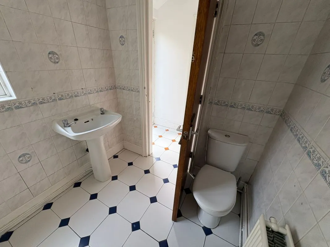 9 Corby Road, Nottingham, NG3 5HF