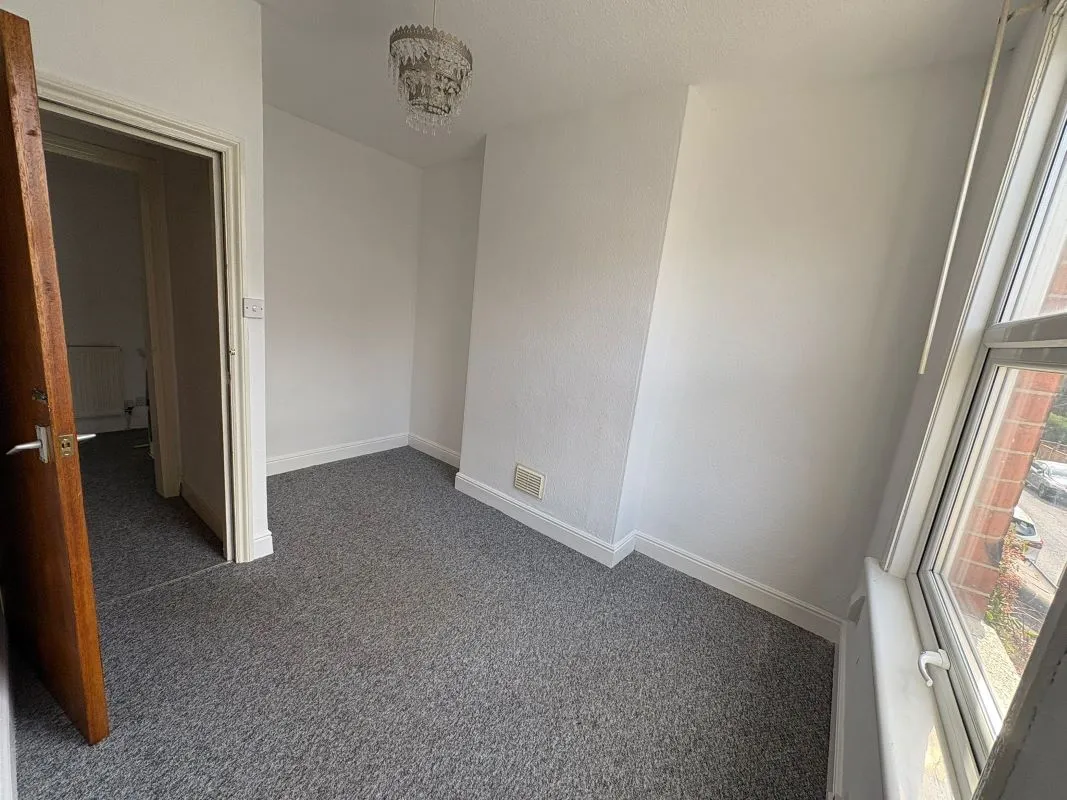 9 Corby Road, Nottingham, NG3 5HF