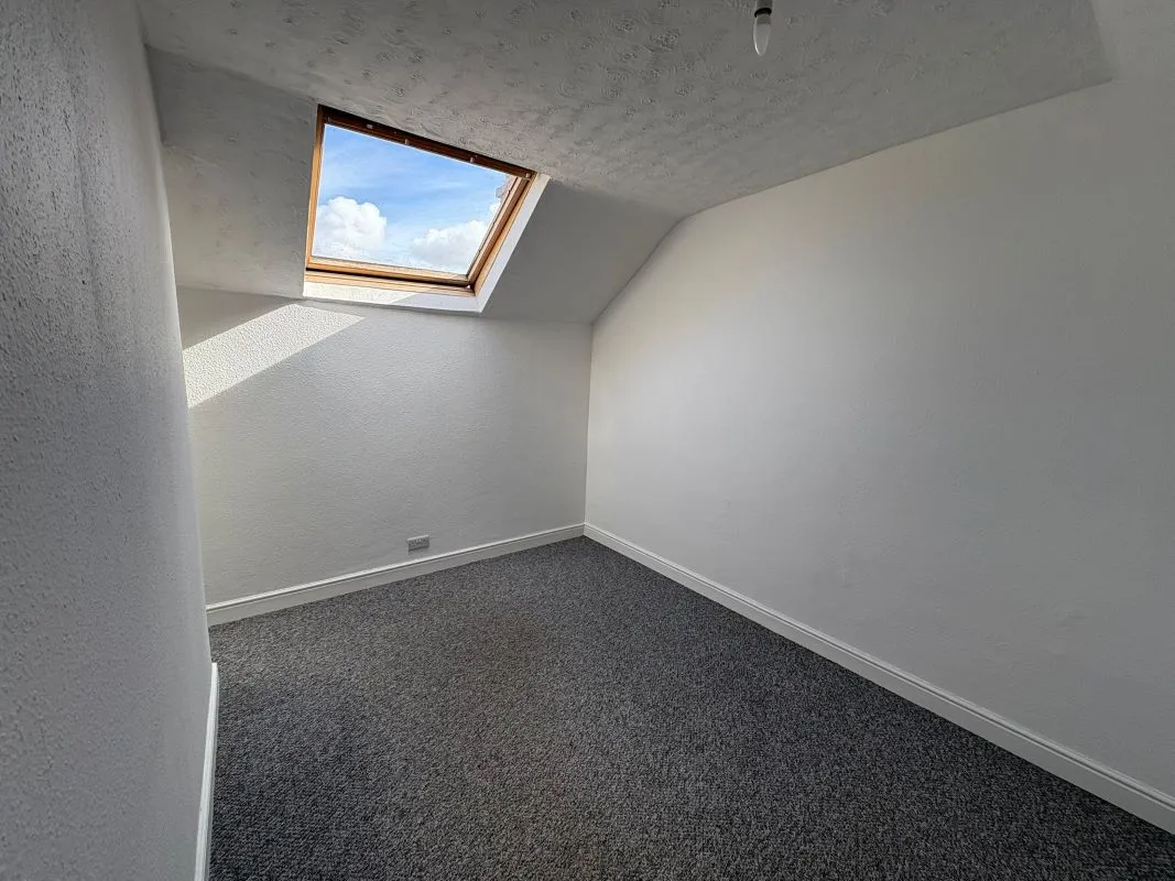 9 Corby Road, Nottingham, NG3 5HF