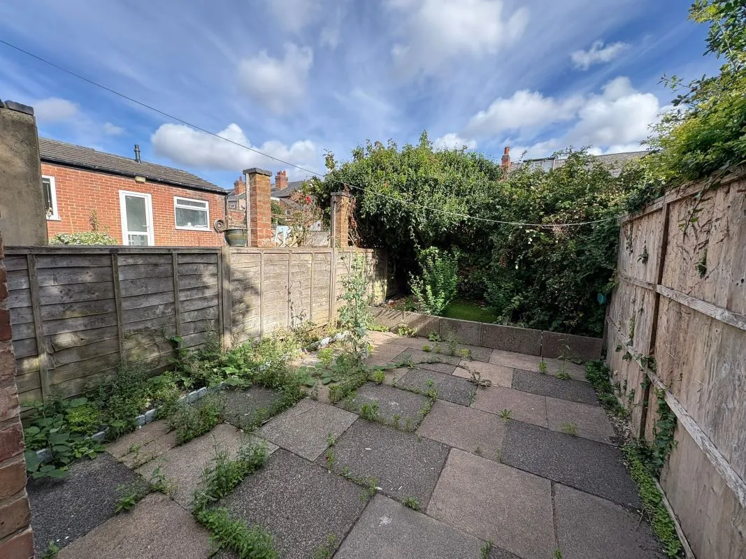 9 Corby Road, Nottingham, NG3 5HF