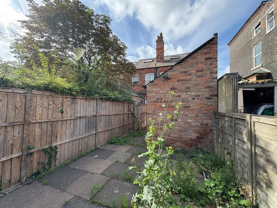 9 Corby Road, Nottingham, NG3 5HF