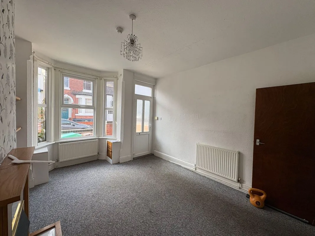 9 Corby Road, Nottingham, NG3 5HF