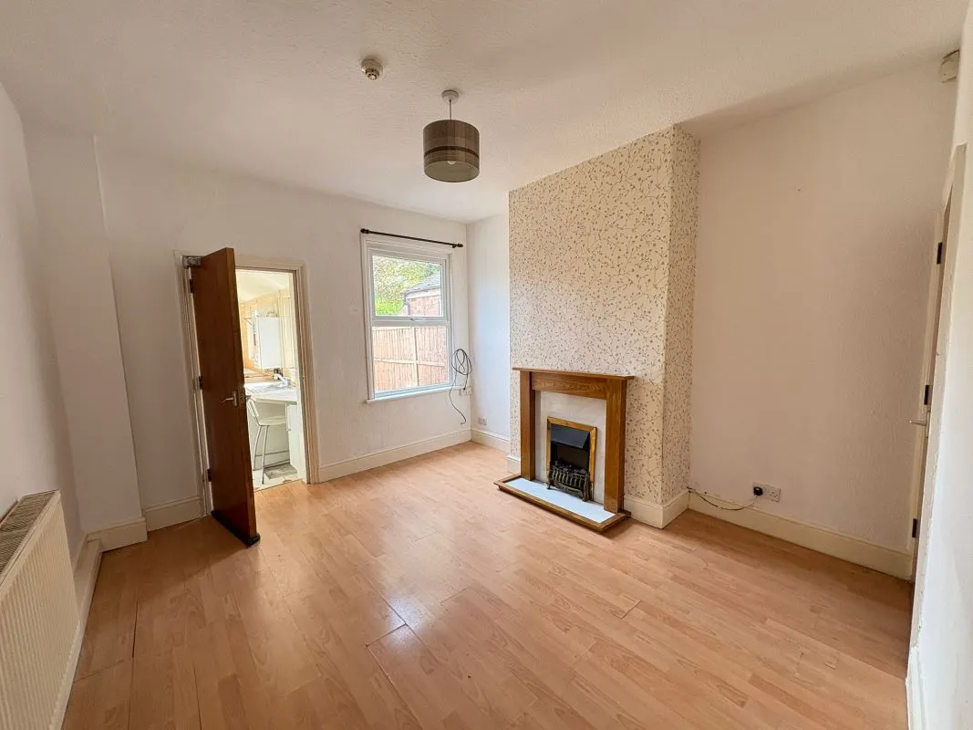9 Corby Road, Nottingham, NG3 5HF