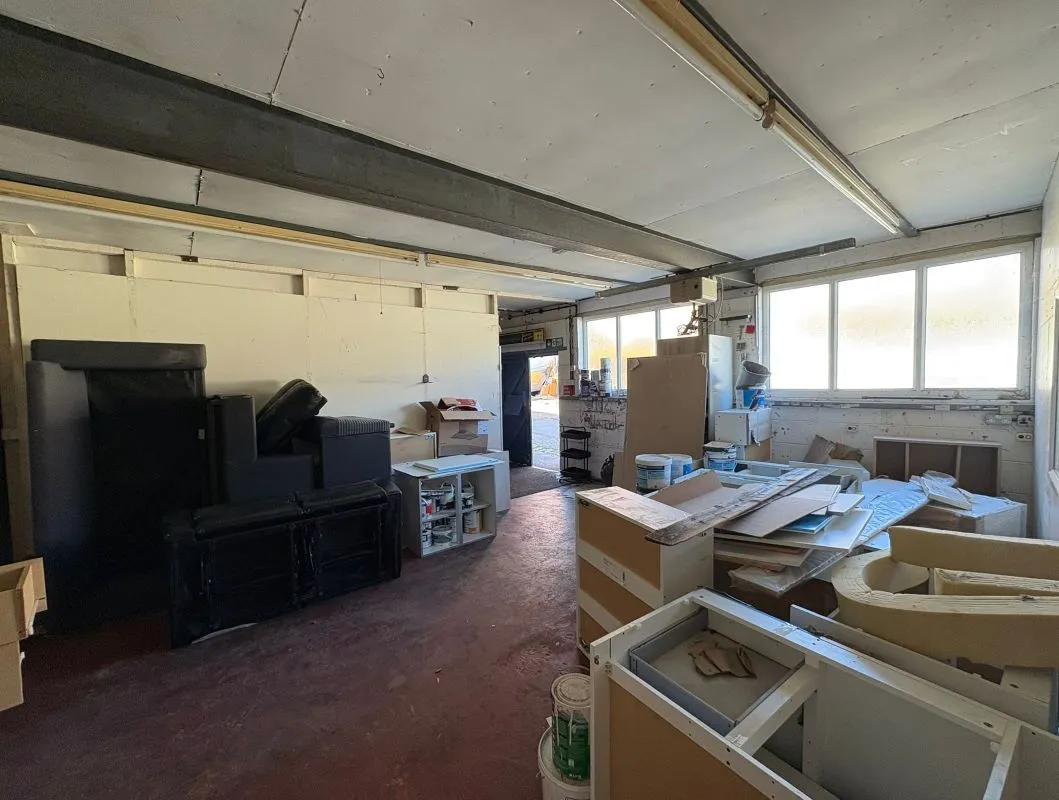 Workshop & Parking Spot at Bexon Court, Carlton, Nottingham, NG4 1SQ