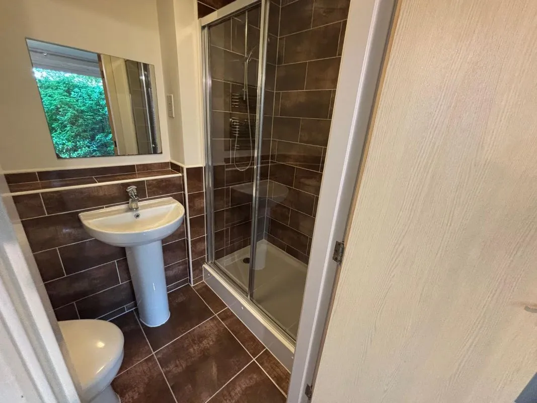 Flat 3, Deane Court, 15 Deane Road, Wilford, Nottingham, NG11 7GD