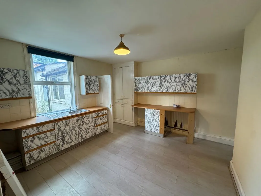 91 Austin Street, Nottingham, NG6 9HE