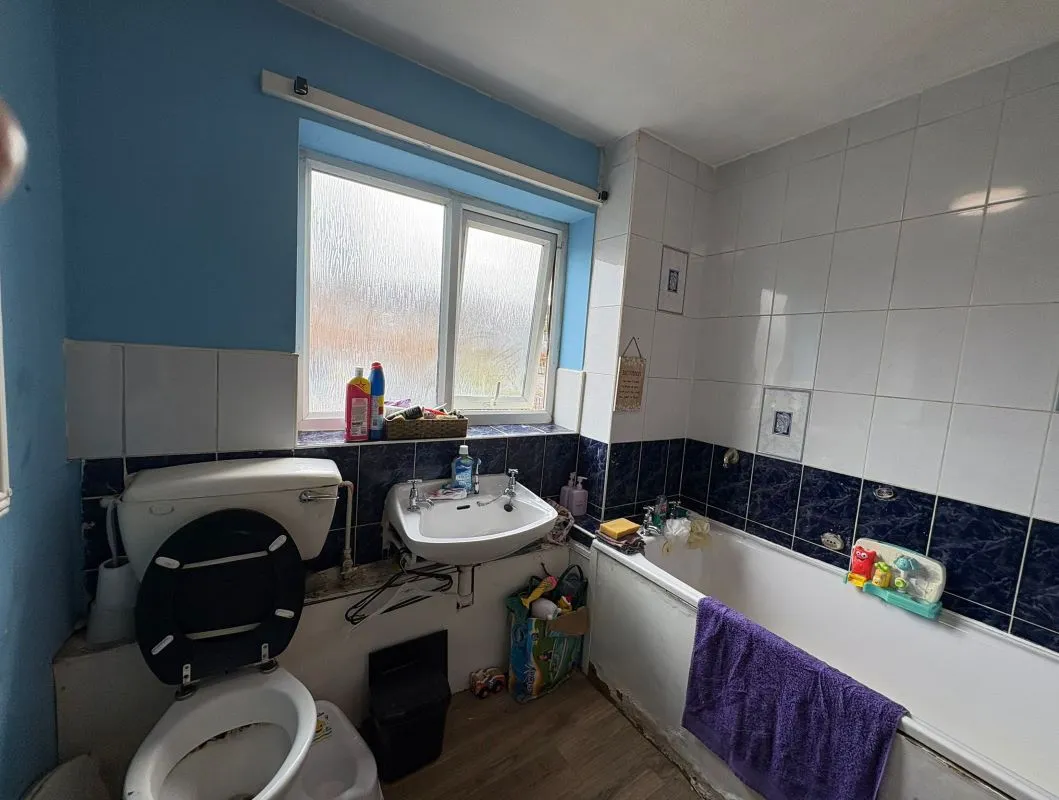 20 Leiston Gardens, Nottingham, NG5 9DZ
