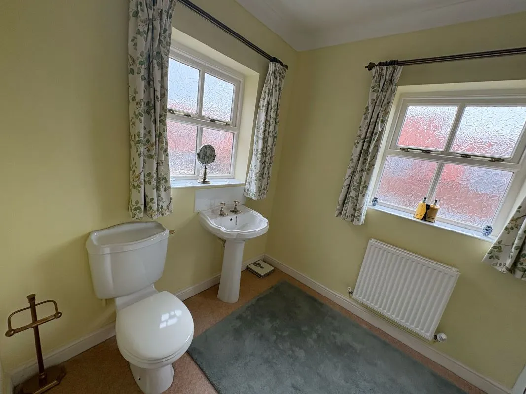 4 Hen & Chicken Yard, Barnby, Newark, Nottinghamshire, NG24 2SP