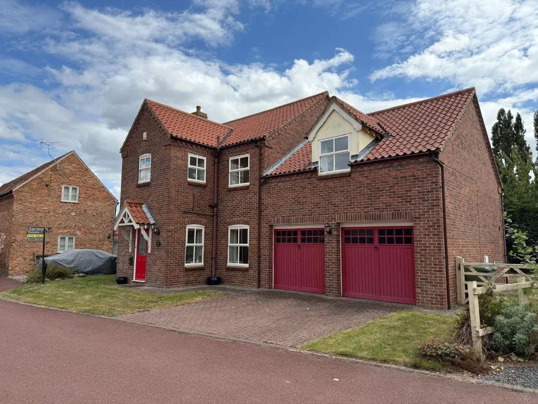 4 Hen & Chicken Yard, Barnby, Newark, Nottinghamshire, NG24 2SP