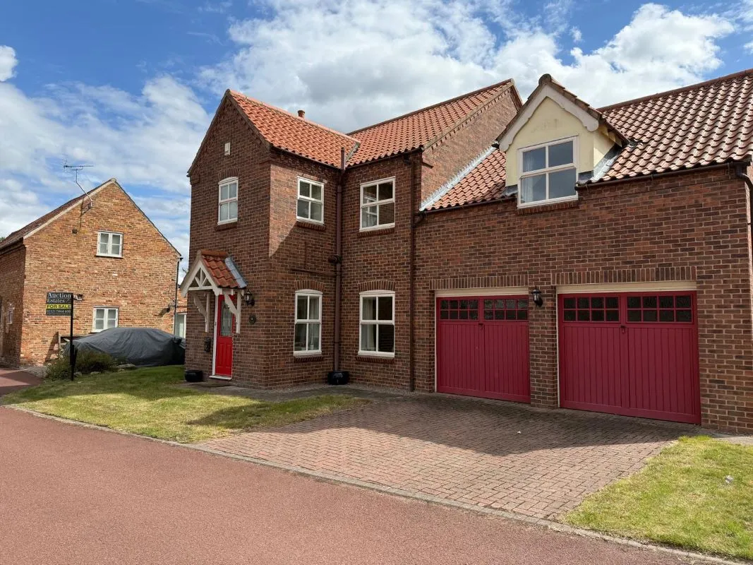 4 Hen & Chicken Yard, Barnby, Newark, Nottinghamshire, NG24 2SP
