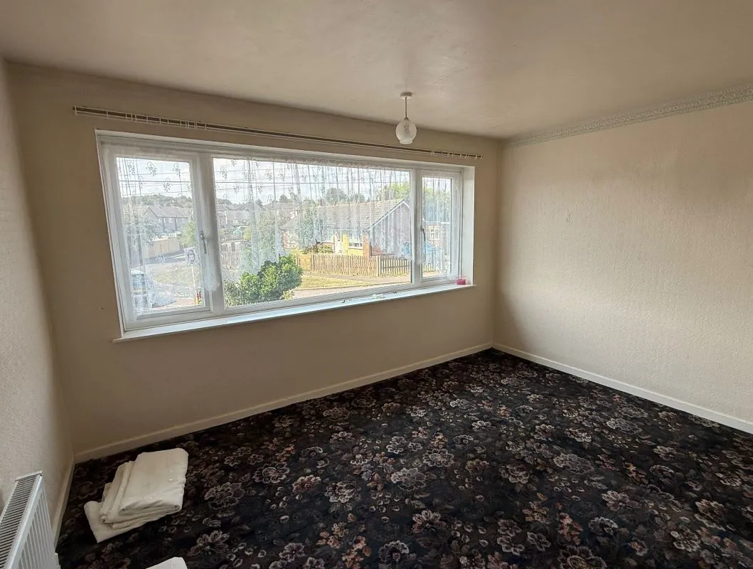 77 Wood Avenue, Creswell, Worksop, Nottinghamshire, S80 4EG