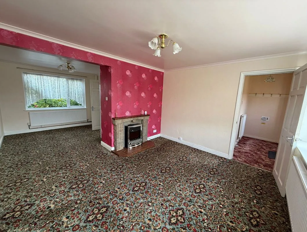 77 Wood Avenue, Creswell, Worksop, Nottinghamshire, S80 4EG