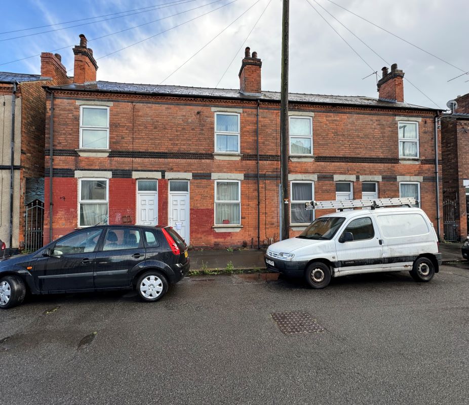 18 Whittier Road, Nottingham, NG2 4AS