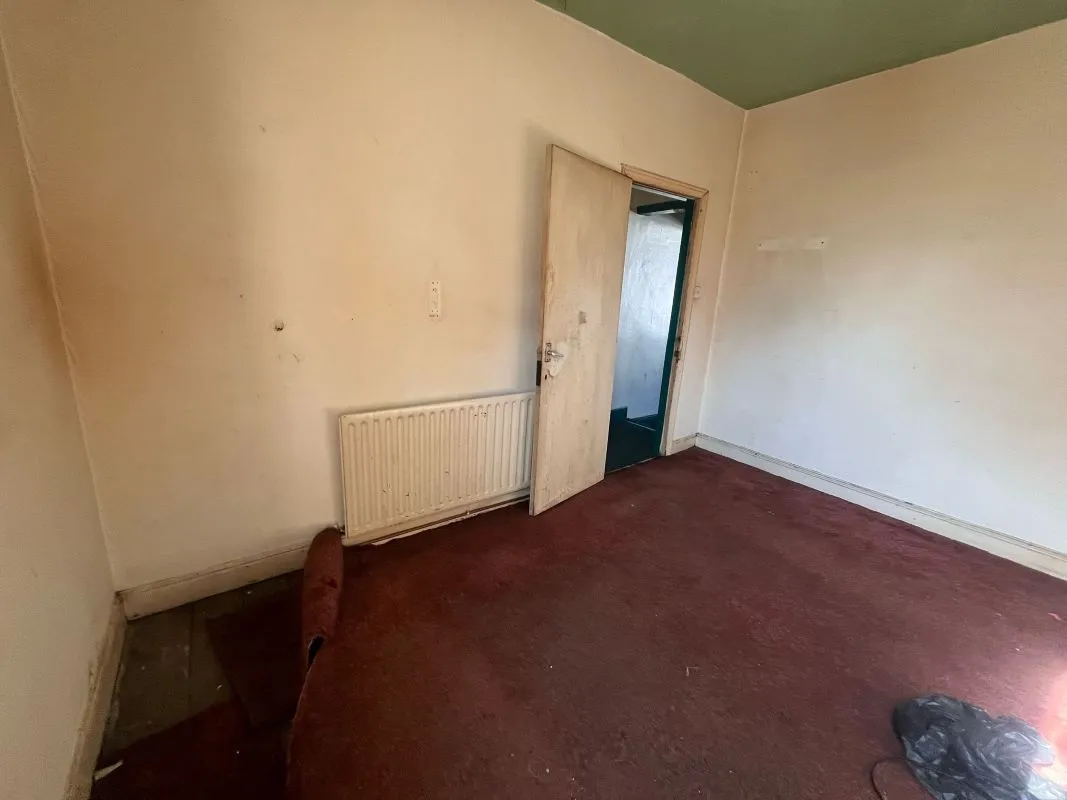 24 Whittier Road, Nottingham, NG2 4AS