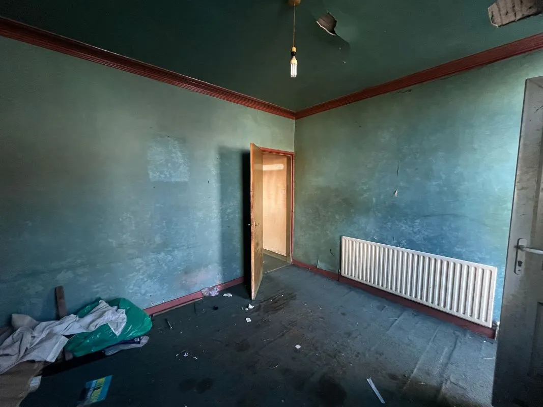 24 Whittier Road, Nottingham, NG2 4AS