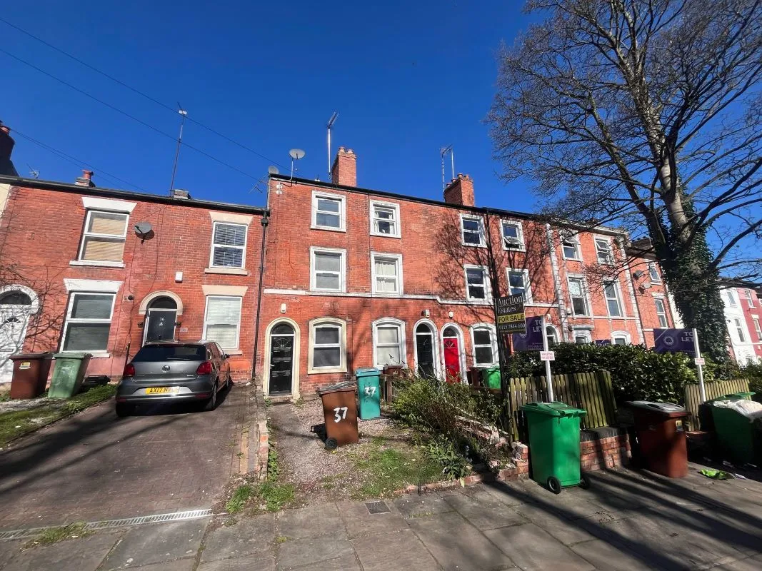 37 Cromwell Street, Nottingham, NG7 4GL