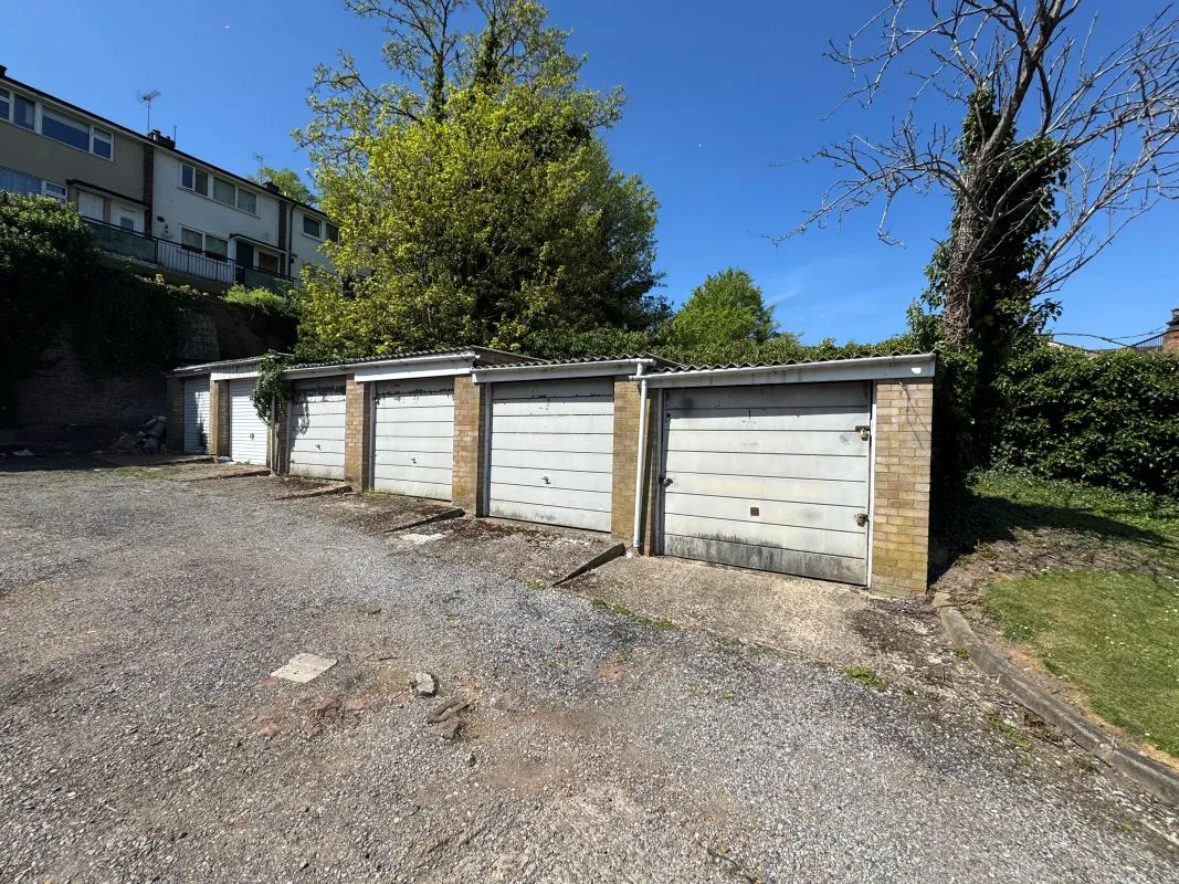17 lock-up Garages Stockwood Court, Stockwood Crescent, Luton, Bedfordshire, LU1 3ST
