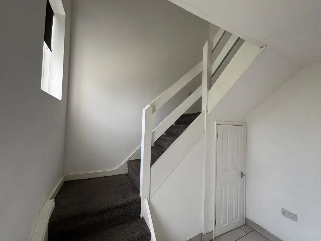 17 Limmen Way, Nottingham, NG3 2QA