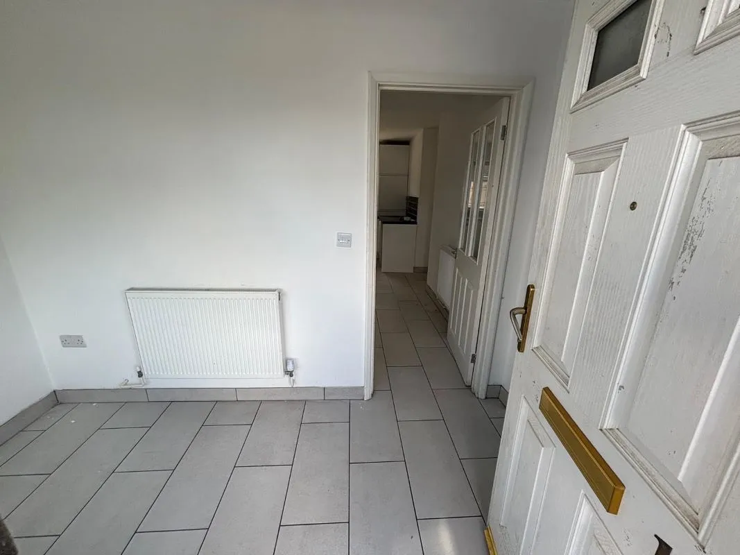 17 Limmen Way, Nottingham, NG3 2QA