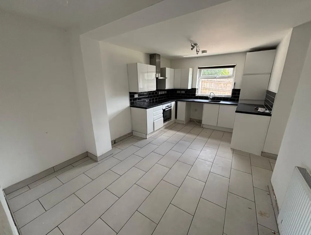 17 Limmen Way, Nottingham, NG3 2QA