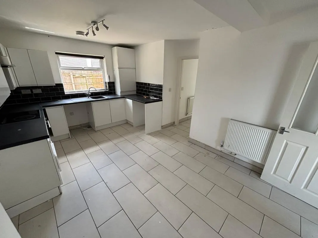 17 Limmen Way, Nottingham, NG3 2QA