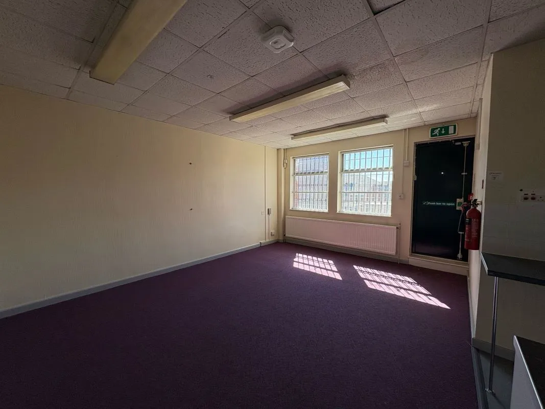 75 Main Street, Bulwell, Nottingham, NG6 8QD