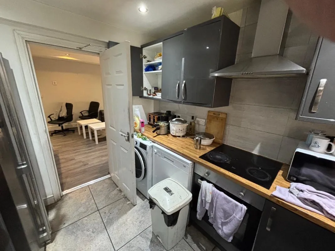 215 Mansfield Road, Nottingham, NG1 3FS