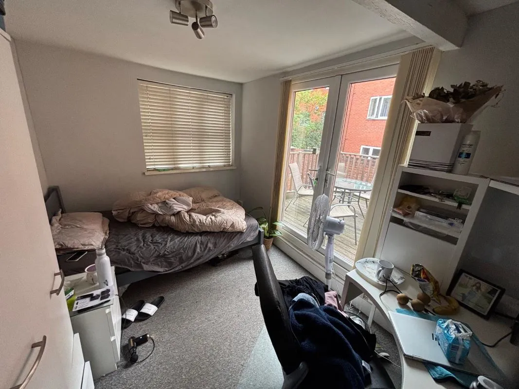 215 Mansfield Road, Nottingham, NG1 3FS