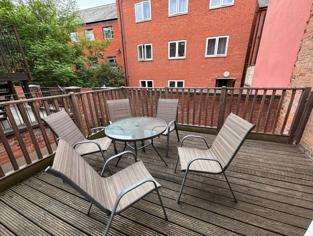 215 Mansfield Road, Nottingham, NG1 3FS