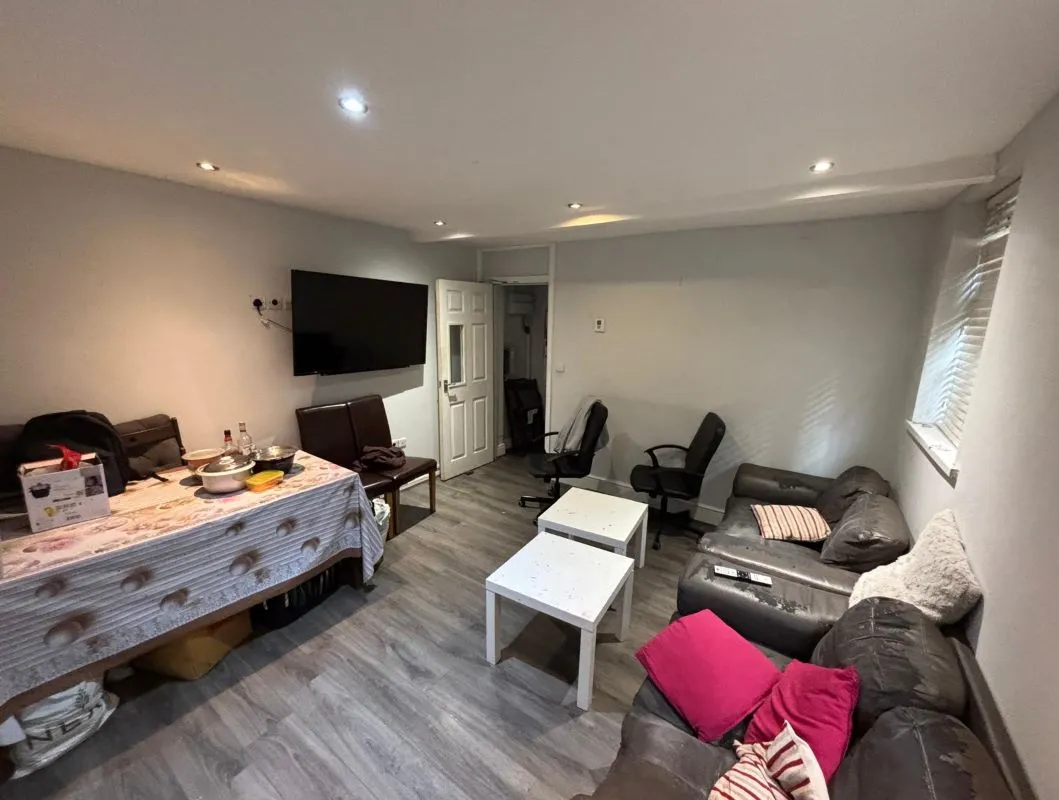 215 Mansfield Road, Nottingham, NG1 3FS
