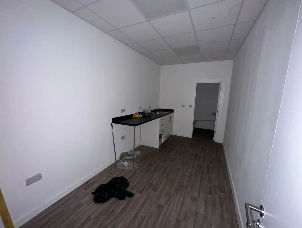 102-104 New Street, Huddersfield, West Yorkshire, HD1 2UD