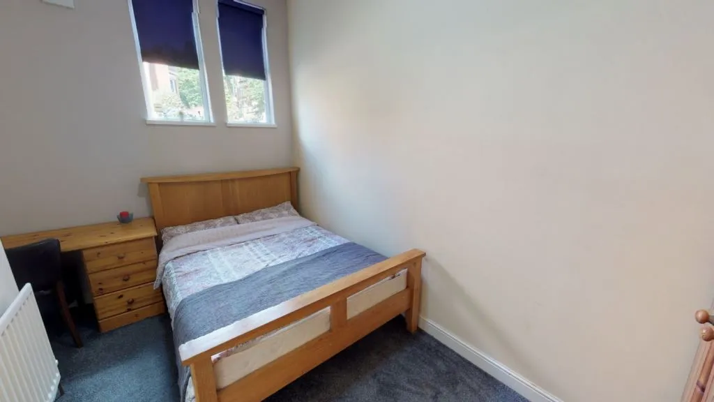 5 Burns Street, Nottingham, NG7 4DS
