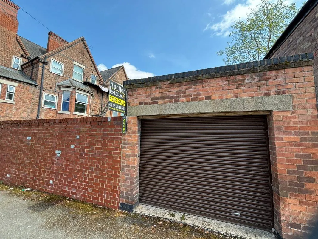 5 Burns Street, Nottingham, NG7 4DS