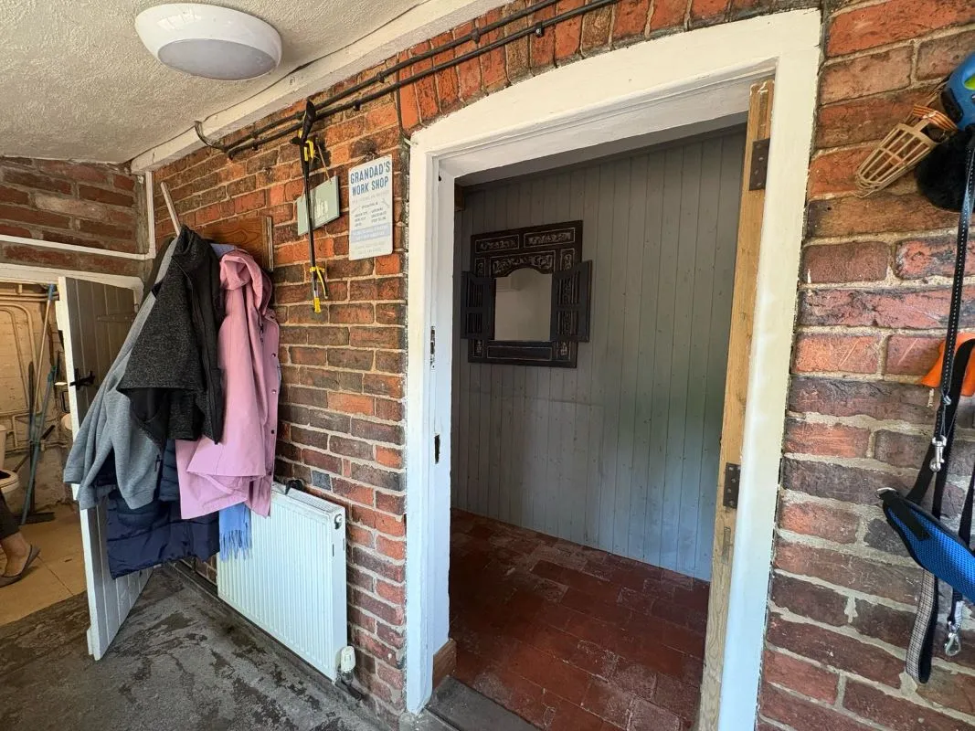 Wingrove Cottage, Main Road, Besthorpe, Newark, NG23 7HR