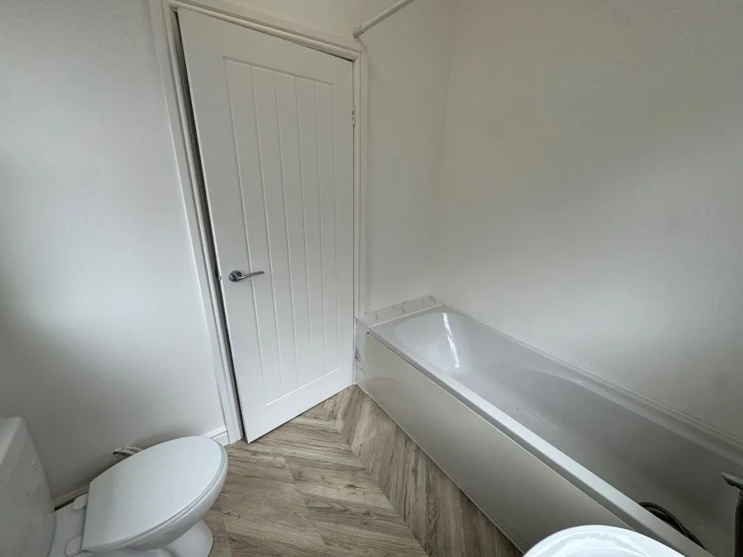 18 Dornoch Avenue, Nottingham, NG5 4DP