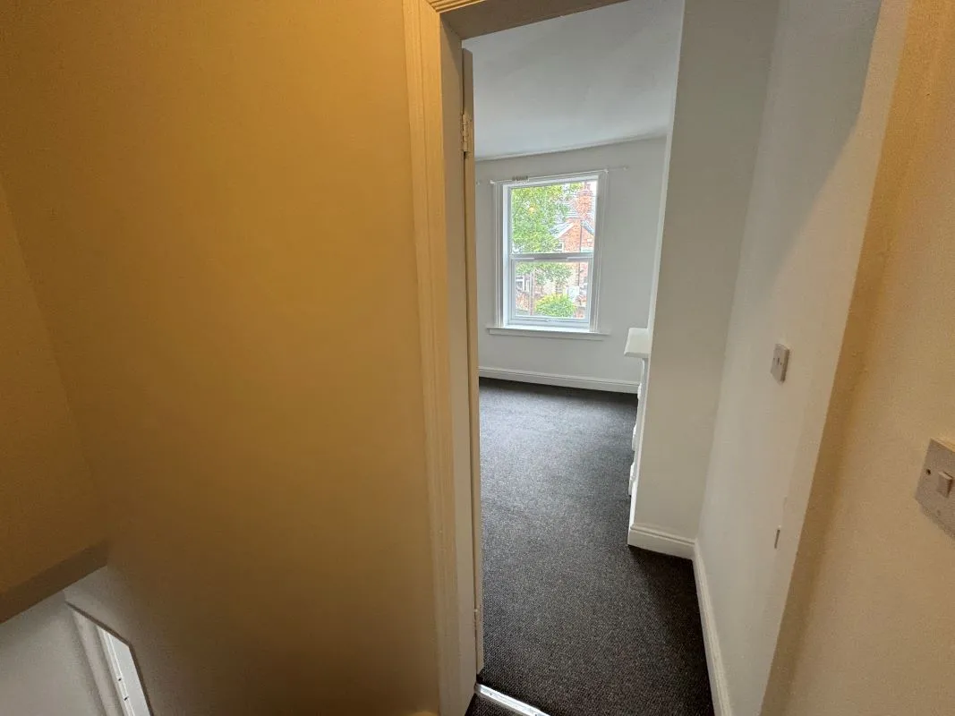 18 Dornoch Avenue, Nottingham, NG5 4DP